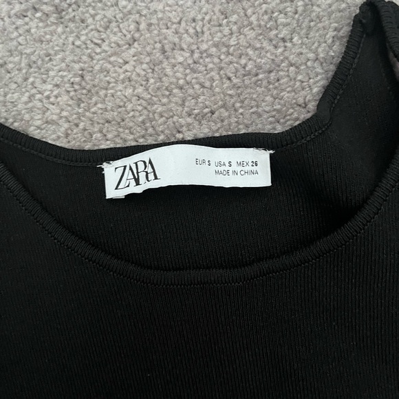 Zara dress - Picture 4 of 4